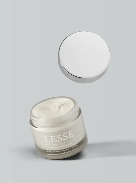 LESSE Essential Moisturizer