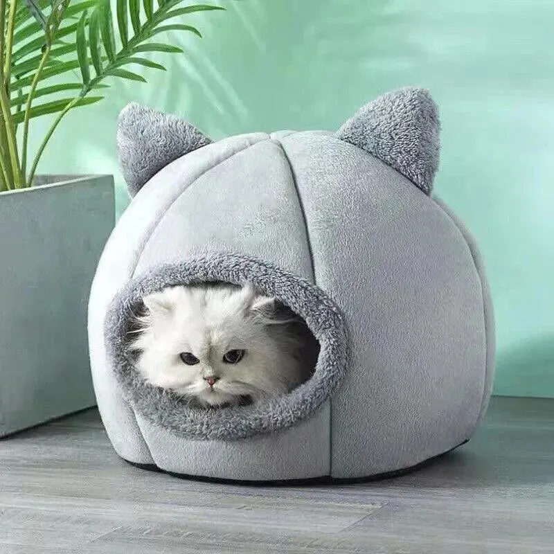 Self-Warming Pet Bed for Cozy Comfort